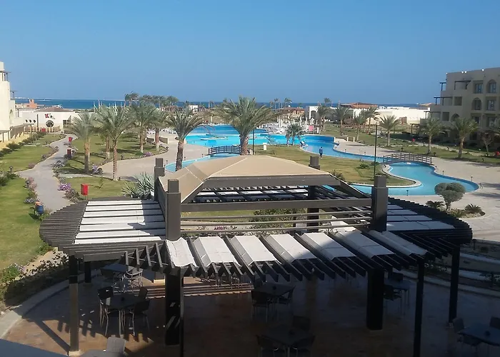 Movenpick Waterpark & 5* Soma Bay