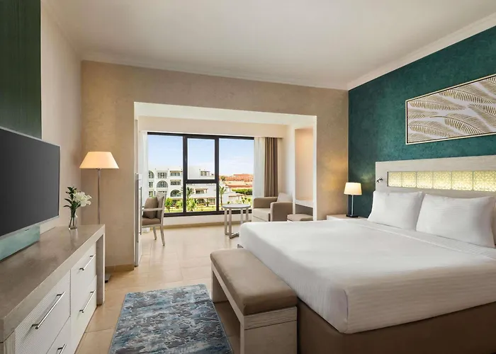 Movenpick Waterpark & Soma Bay