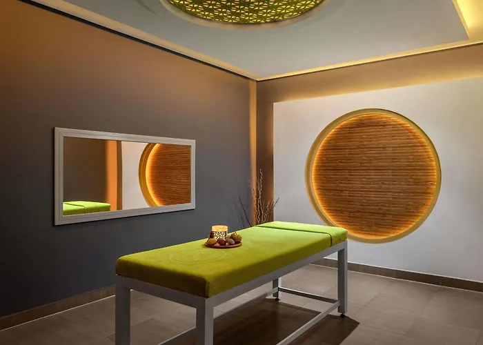 Movenpick Waterpark & Soma Bay