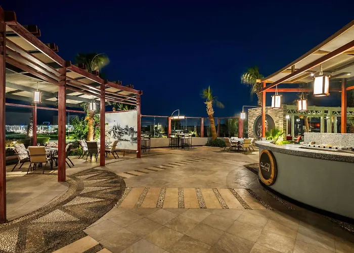 Movenpick Waterpark & Resort Soma Bay