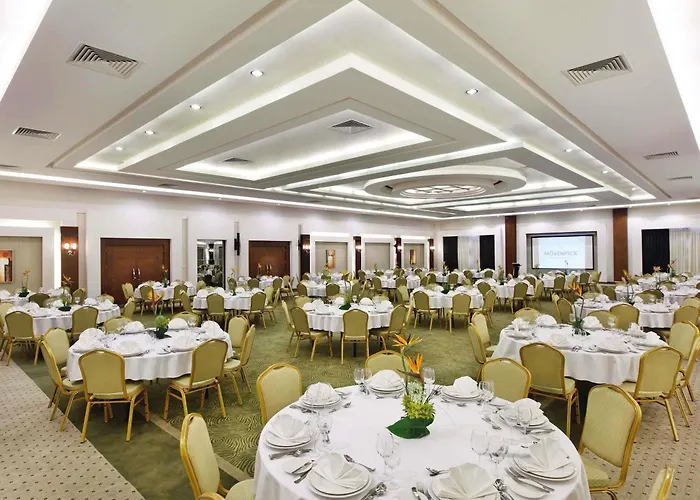 Movenpick Waterpark & 5* Soma Bay