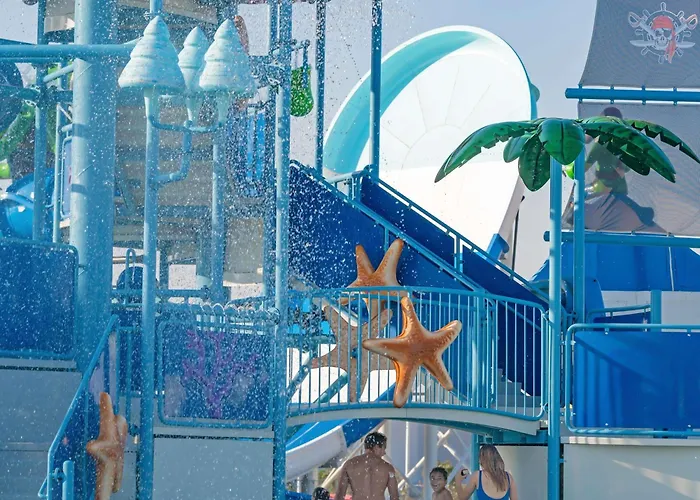 Movenpick Waterpark & Soma Bay