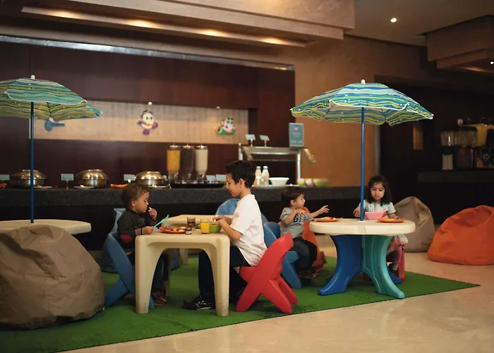 Movenpick Waterpark & 5* Soma Bay